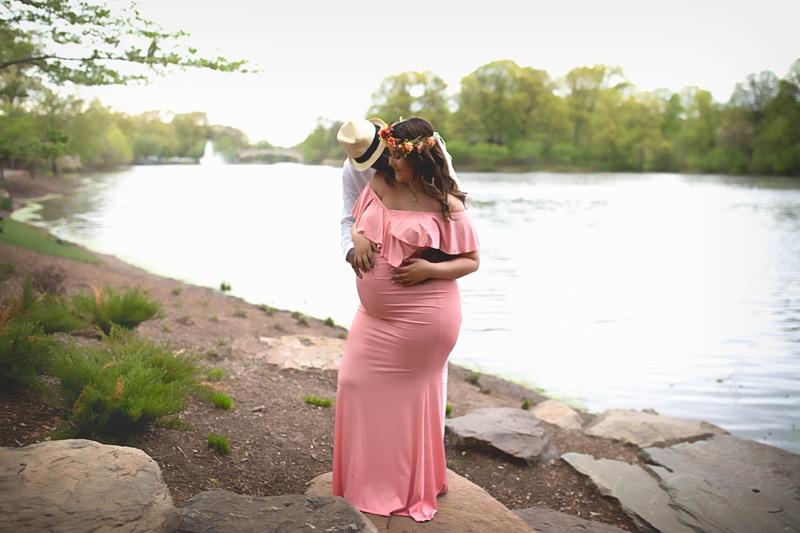 Maternity Photography, man and woman next to a lake